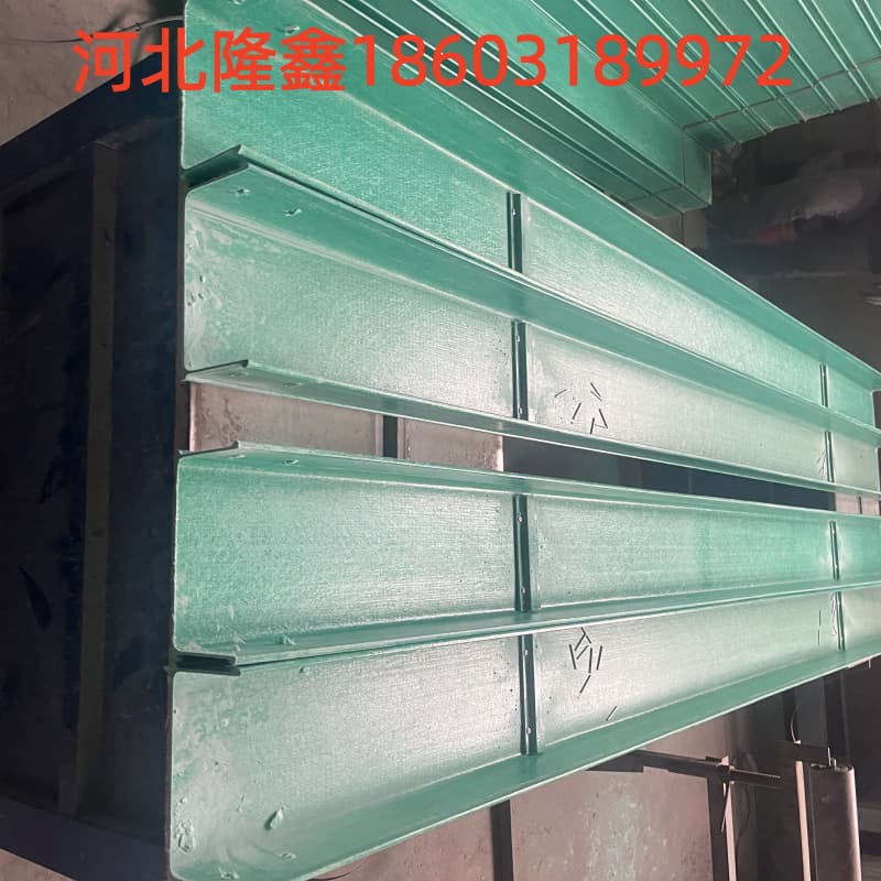 保定市钢制烤漆7032桥架