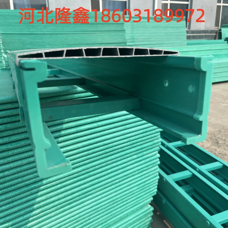 哈密市电缆桥架厂家